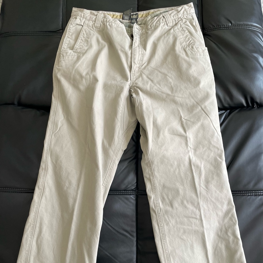 Mountain Khakis 40x32 ( Plaid inside )